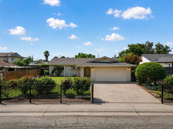 Property Photo: 4049 Farmer Way CA 95660