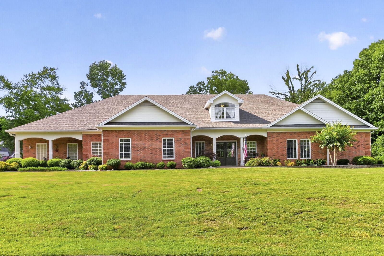 Property Photo:  1030 Parsons Way  TN 37075 