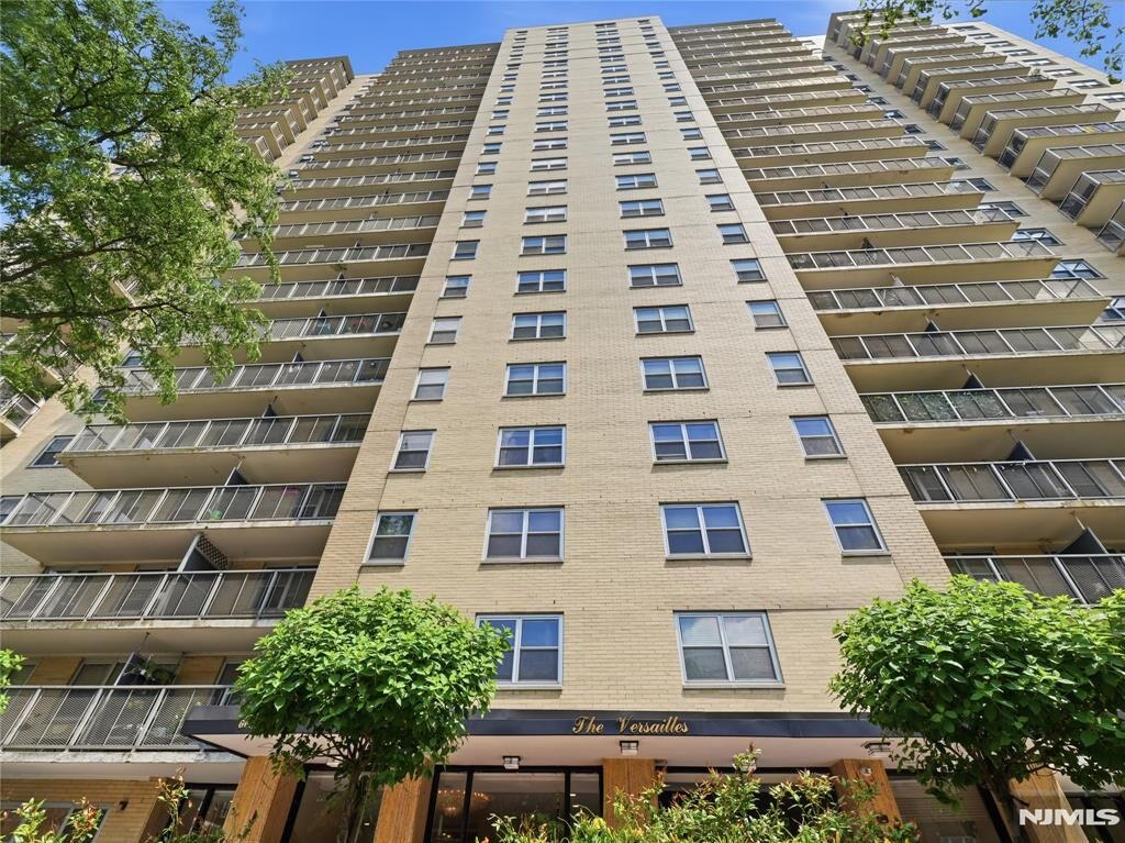 Property Photo: 6600 Boulevard E 19H NJ 07093