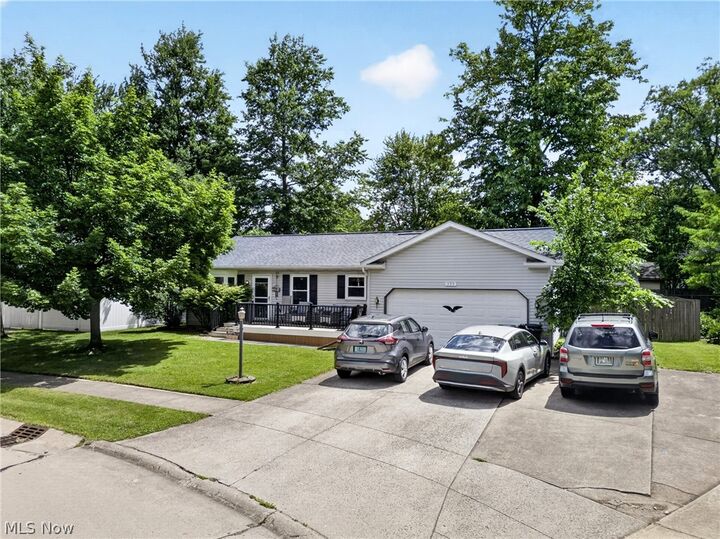 Property Photo:  339 Horseshoe Drive  OH 44050 