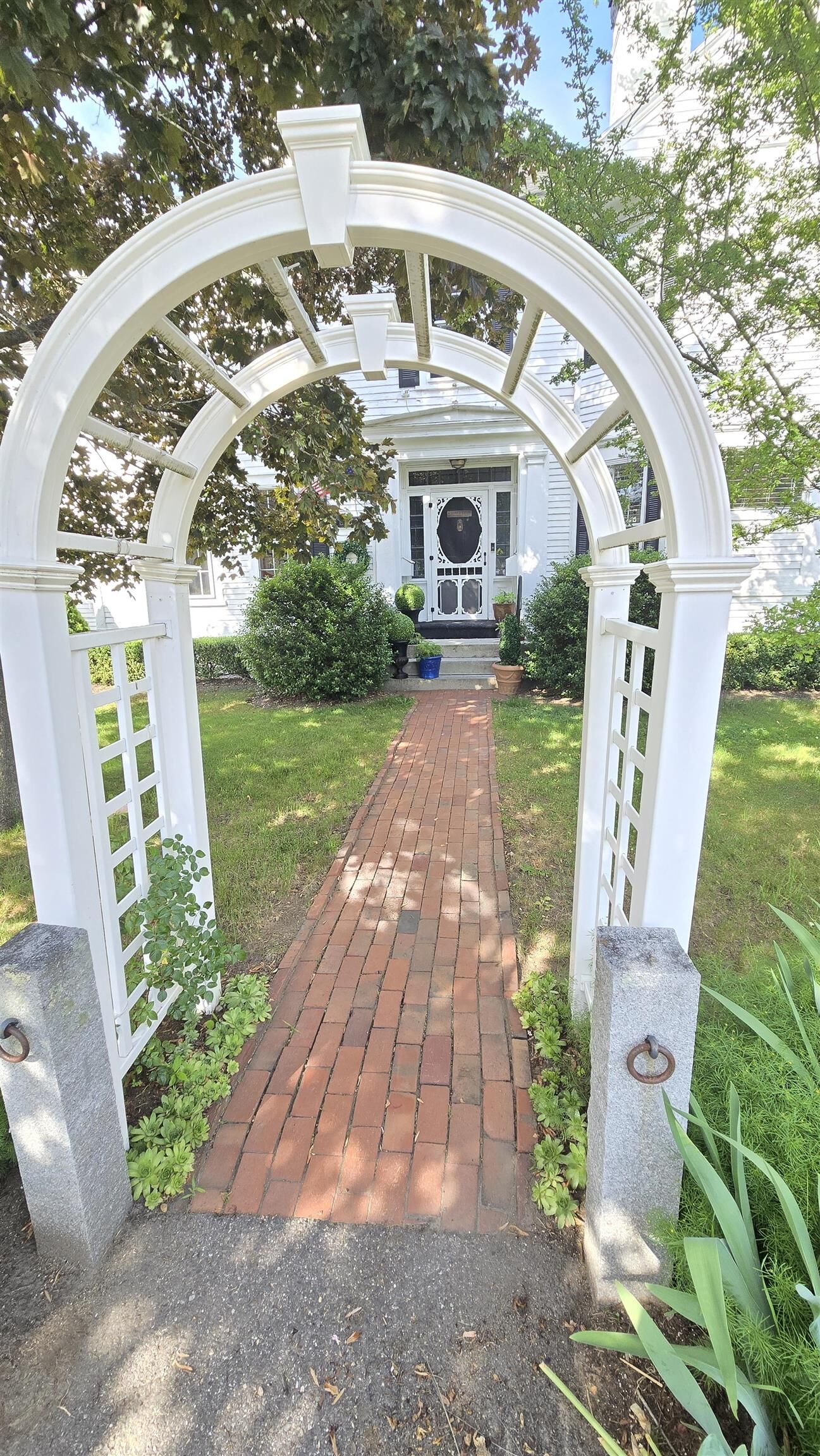 Property Photo:  102 North State Street  NH 03301 