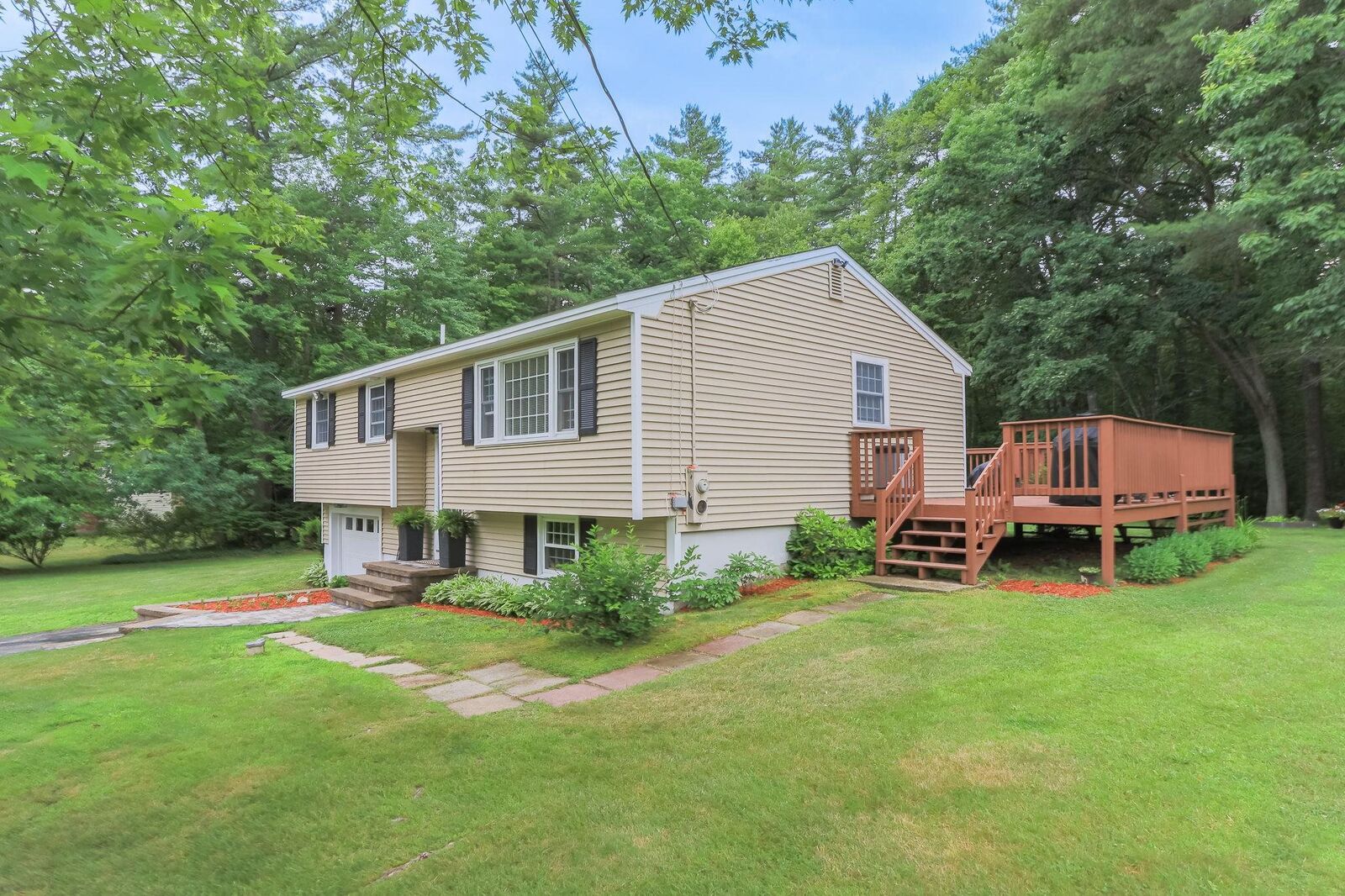 Property Photo:  344 Wilsons Crossing Road  NH 03032 
