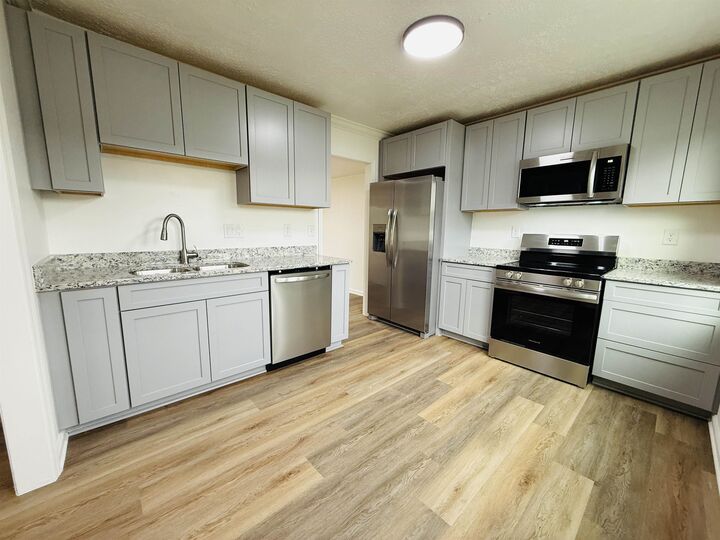 Property Photo:  660 Cambria Street NW  VA 24073 