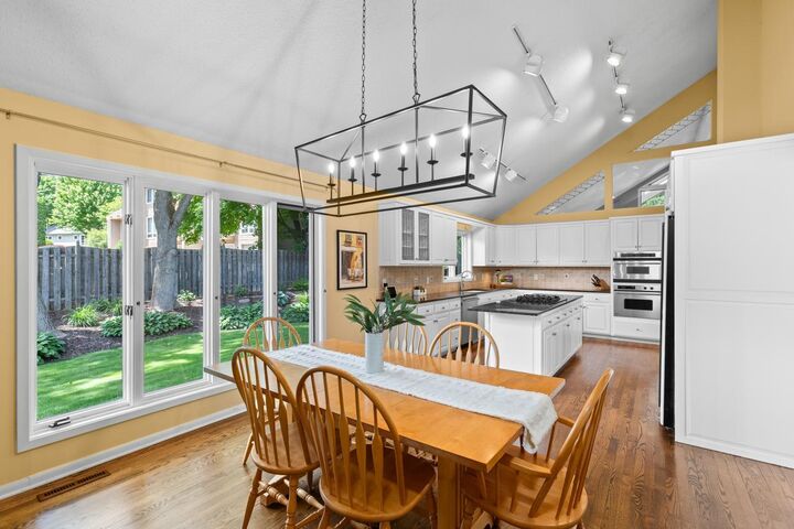 Property Photo: 7708 Stonewood Court MN 55439
