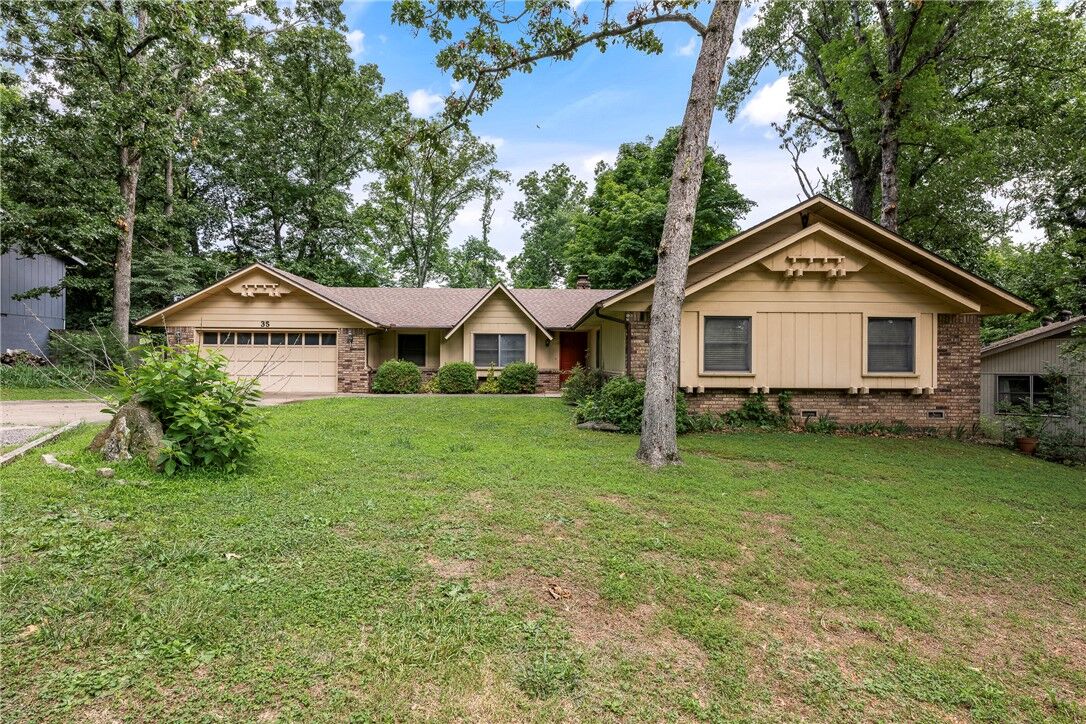 Property Photo:  35 Fenchurch Drive  AR 72715 