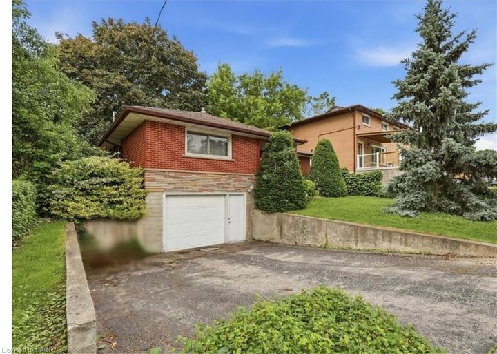 Property Photo:  118 Wilfred Avenue  ON N2A 1X1 