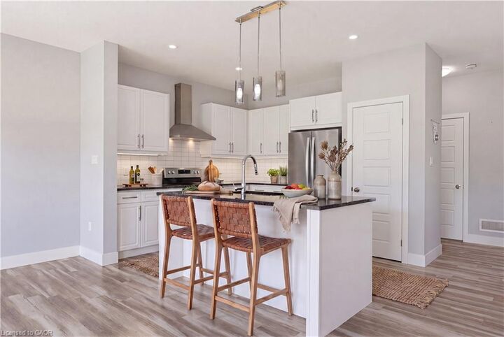 Property Photo: 1272 Sandbar Street ON N6G 0Y3