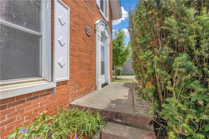 Property Photo:  121 Main Street N  ON N0E 1Y0 