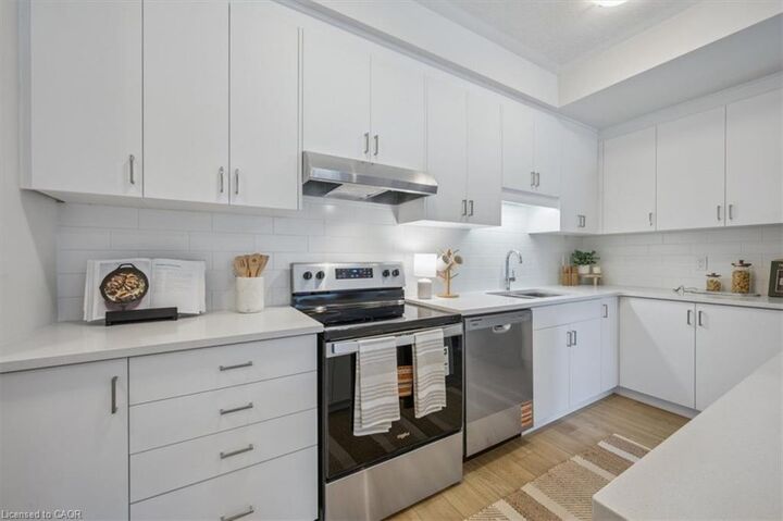 Property Photo:  169 Reverie Way  ON N2E 0K5 
