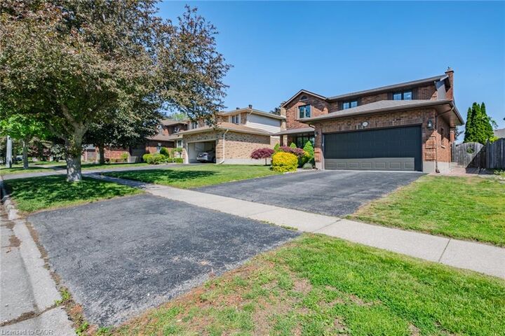 Property Photo:  141 Lynndale Road  ON N3Y 5J1 