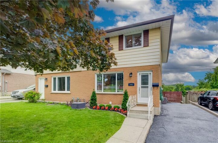 Property Photo:  147 Moffat Drive  ON N1R 6C1 