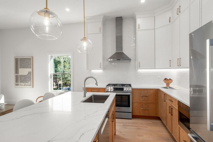 Property Photo:  326 Lowell Street 3  MA 02145 