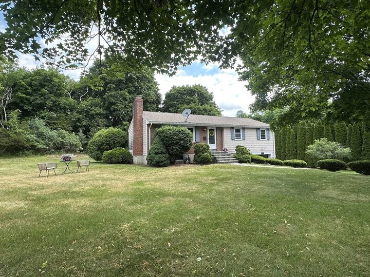 Property Photo:  10 Cedar Ridge Drive  MA 01730 