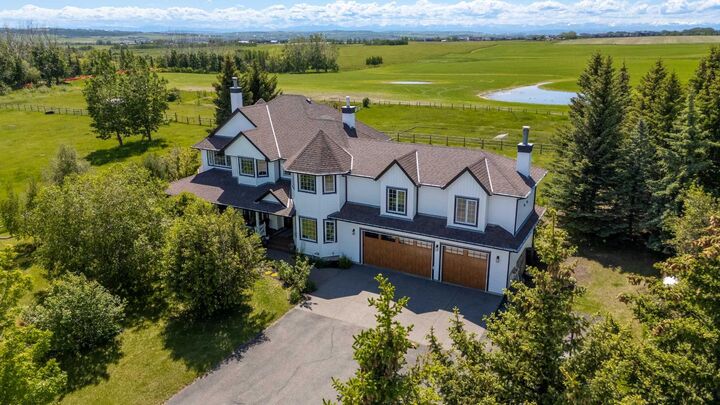 Property Photo: 354016 64 Street E 100 AB T1S 1B5