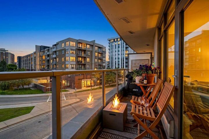 Property Photo: 38 9 Street NE 307 AB T2E 7X9