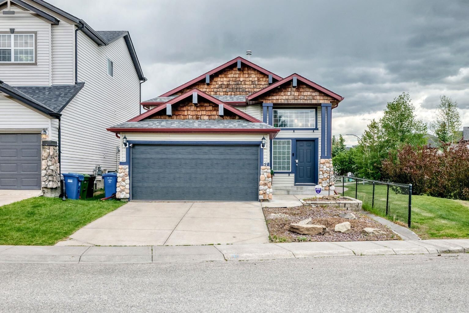 Property Photo:  91 Panamount Gardens NW  AB T3K 5V5 