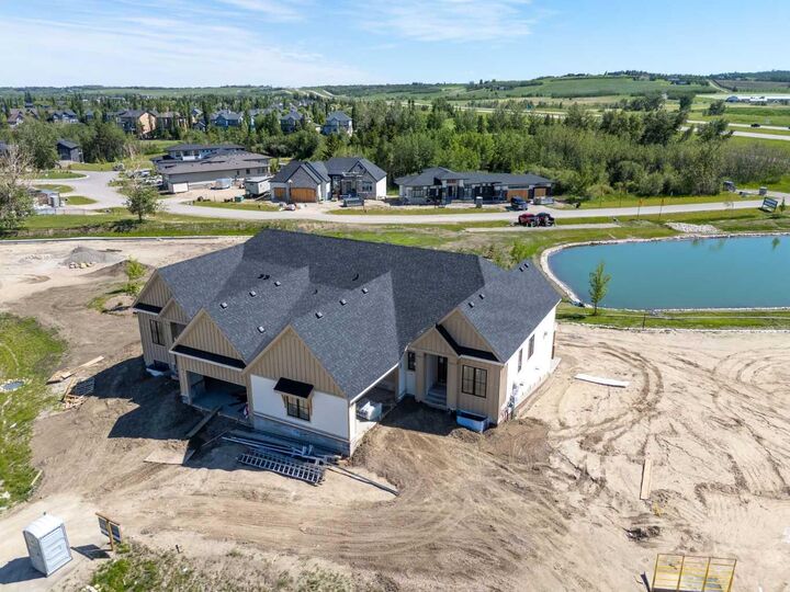 Property Photo: 533 Pine Creek Ridge AB T1S 3V9