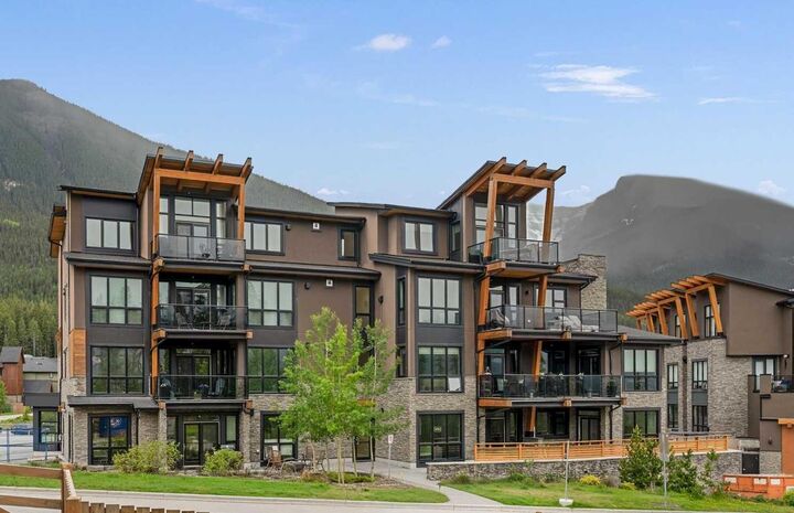 101A Stewart Creek Rise 101 — photo 1
