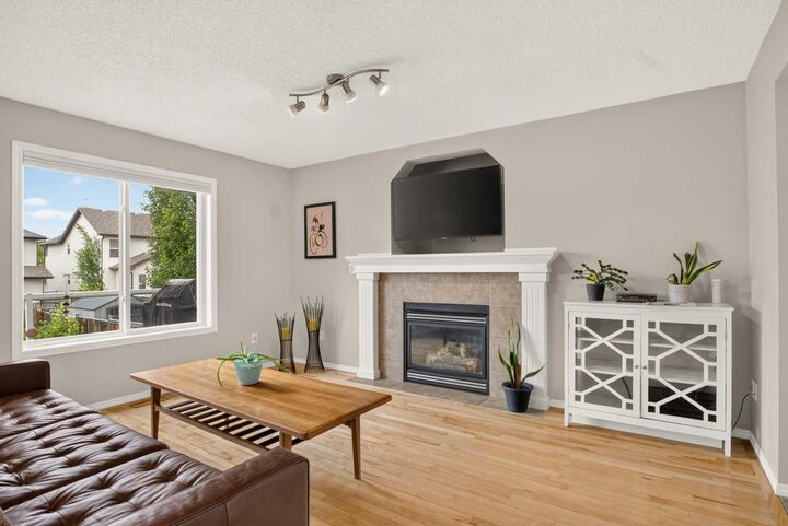 Property Photo:  149 Royal Birch Bay NW  AB T3G 5X6 