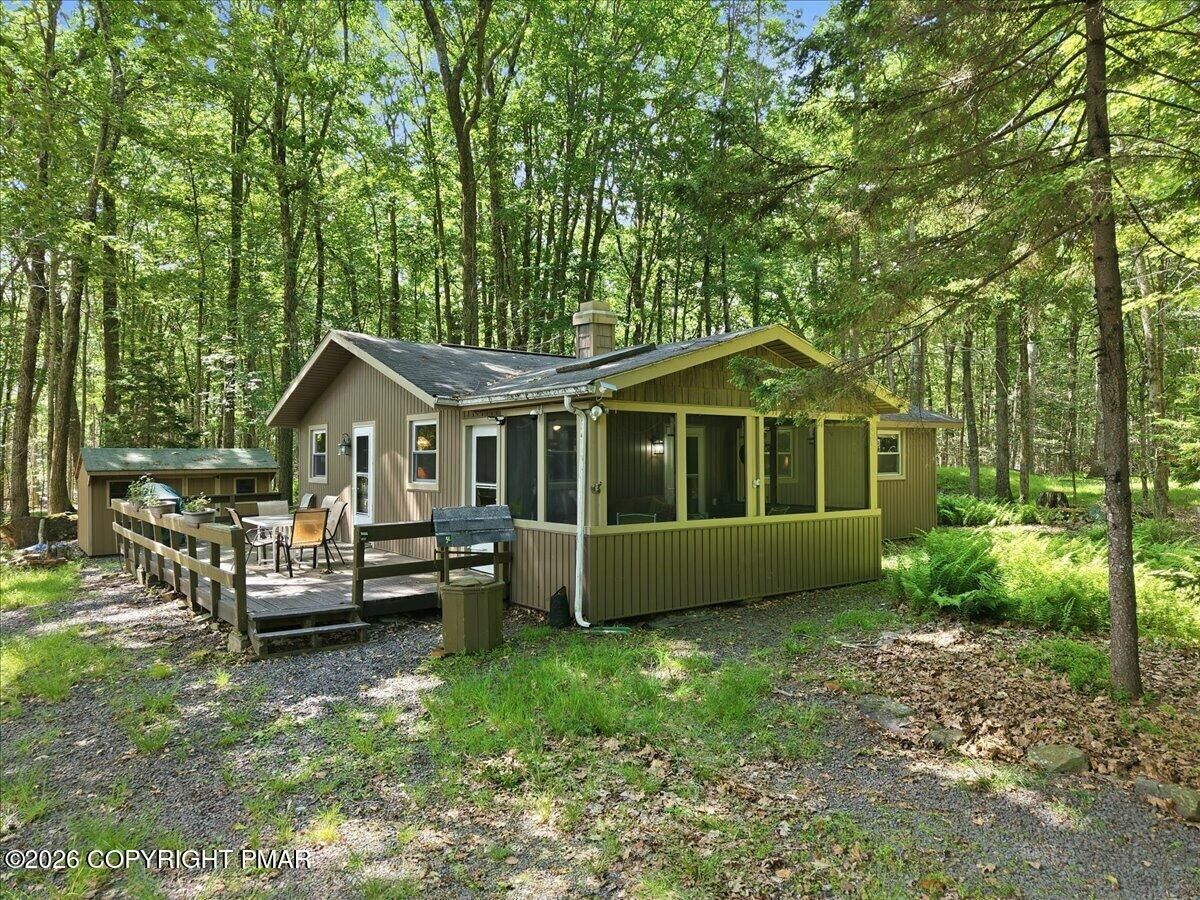 Property Photo: 264 Selig Road PA 18347