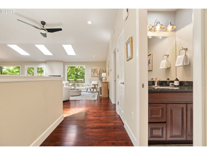 Property Photo:  1005 S Shore Blvd  OR 97034 