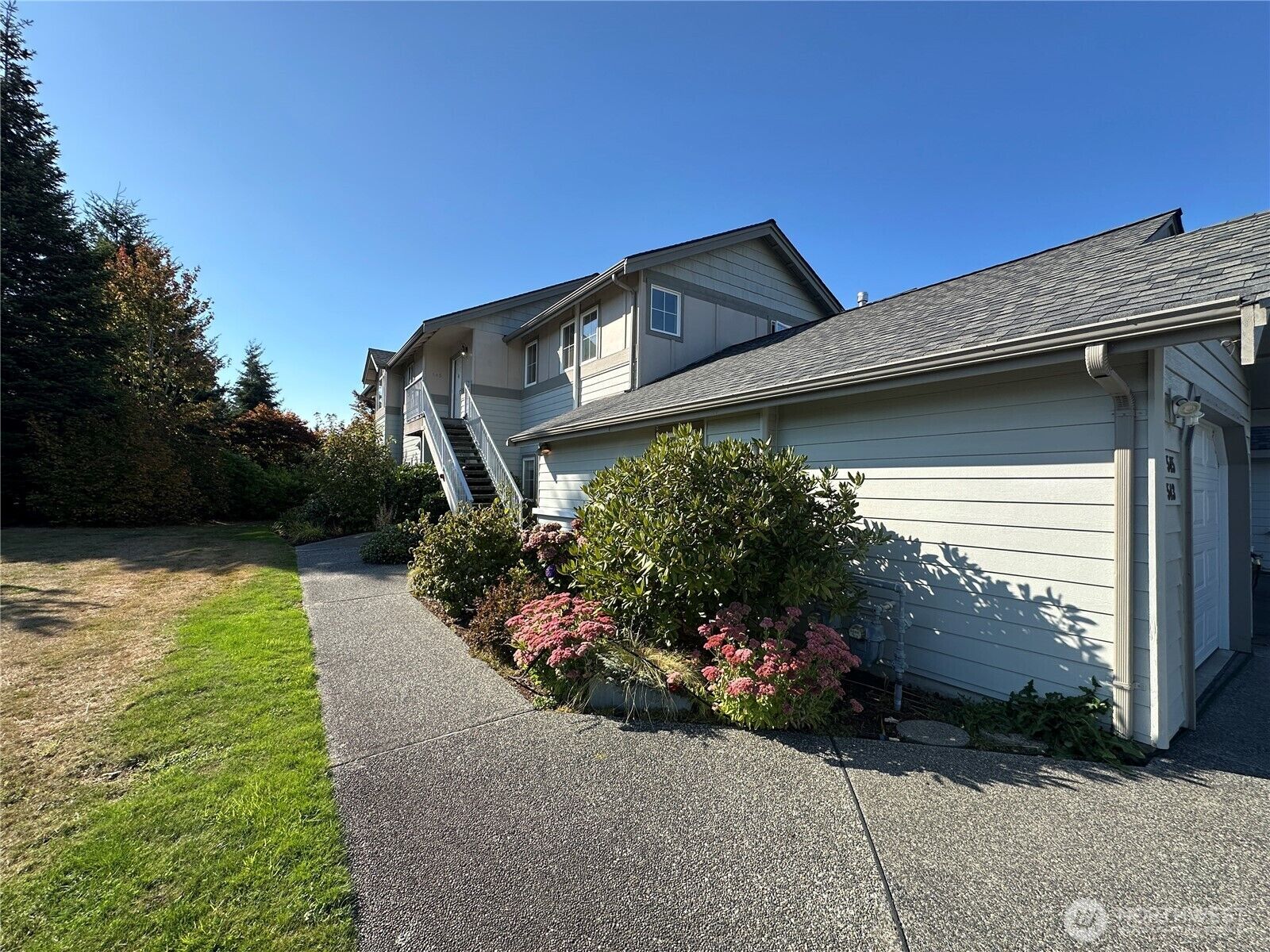 Property Photo: 545 W Kellogg Road WA 98226