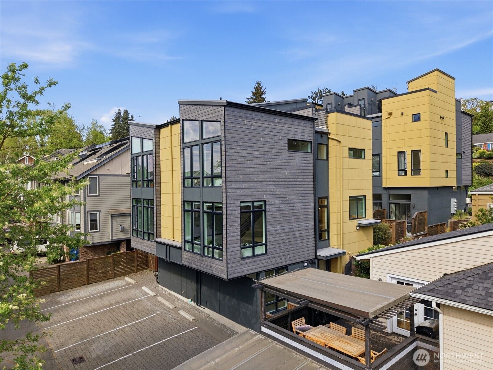 Property Photo: 3011 30th Avenue W A WA 98199