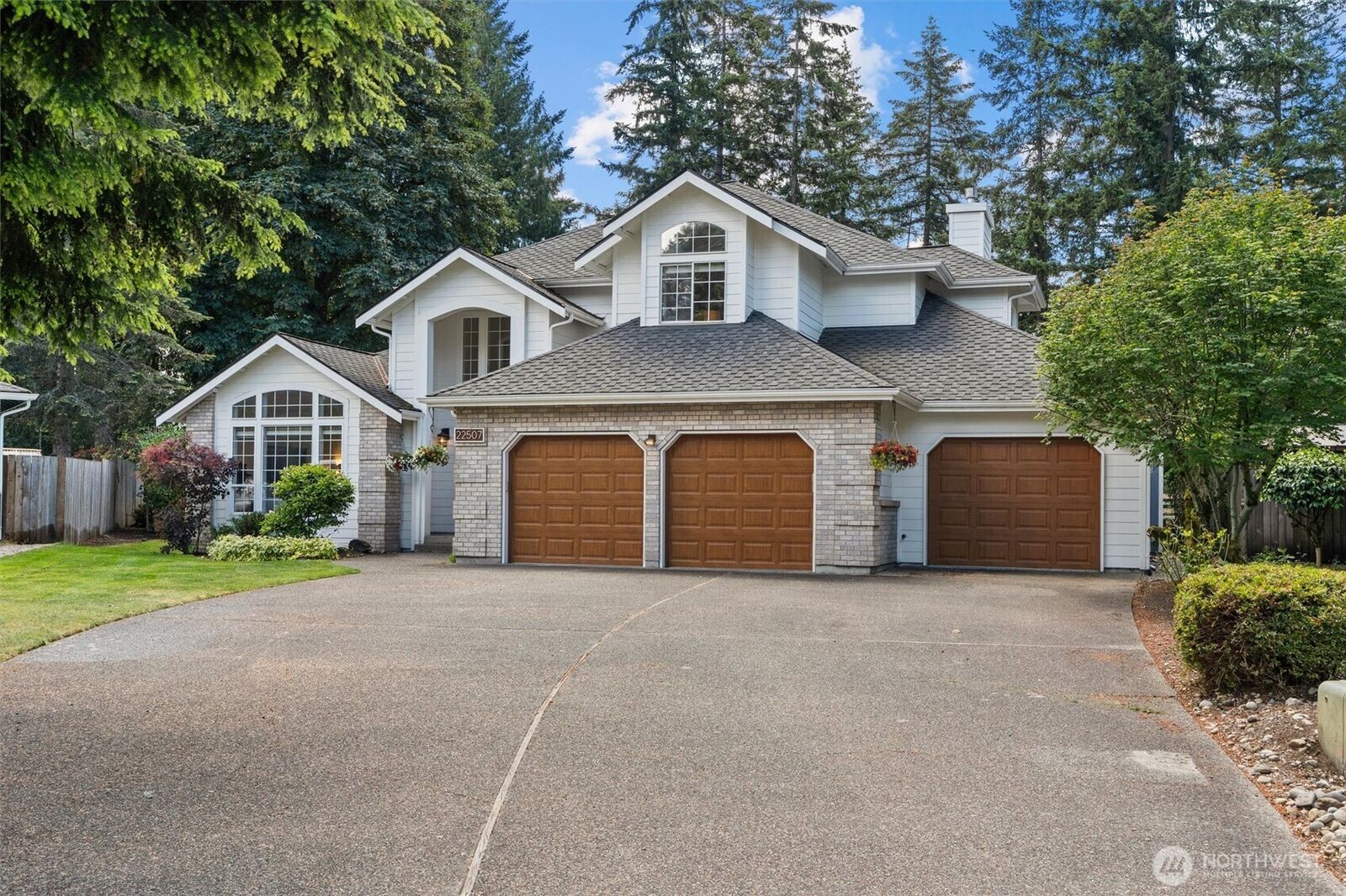 Property Photo:  22507 SE 261st Street  WA 98038 