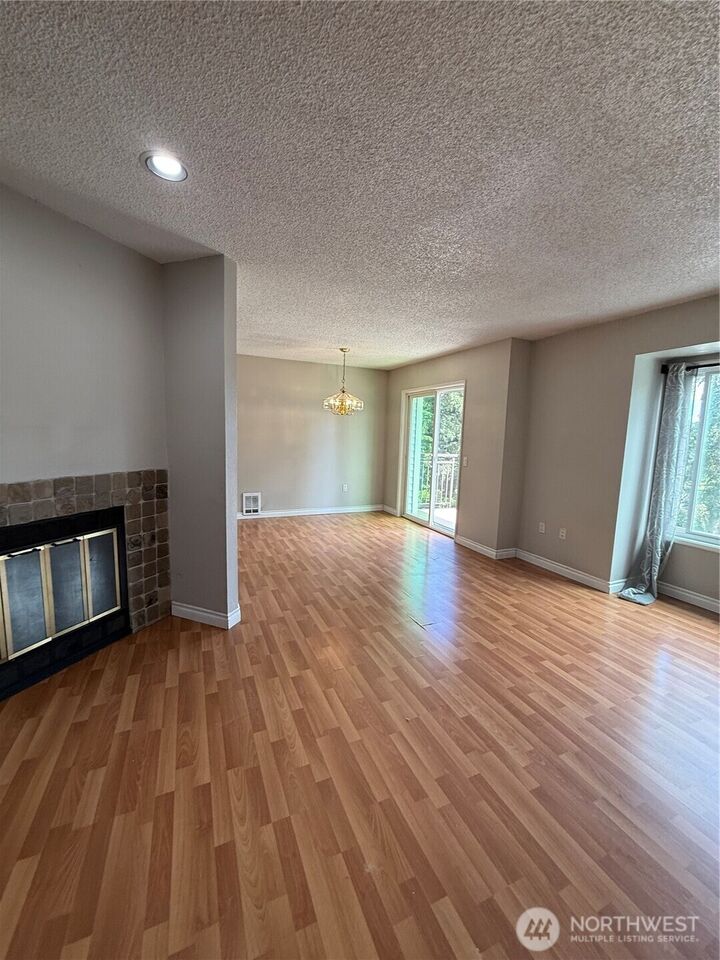Property Photo: 12717 171st Lane NE O WA 98072