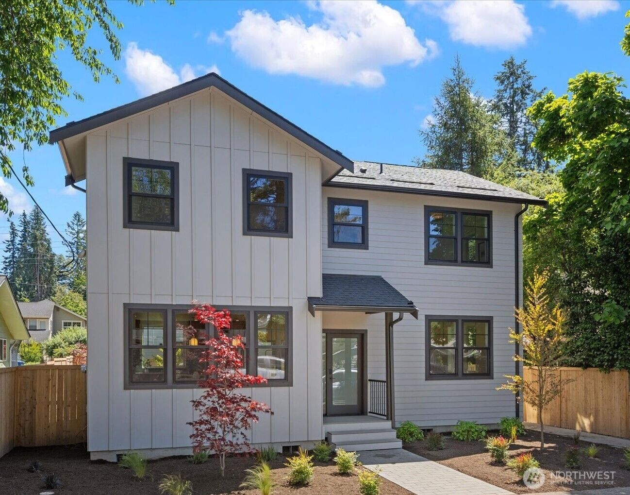 Property Photo: 315 SE Andrews Street WA 98027