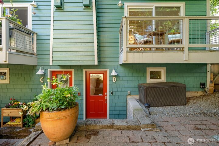 Property Photo:  3648  Francis Avenue N D  WA 98103 