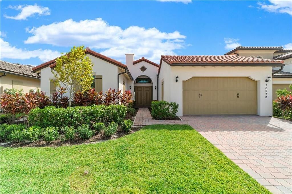 Property Photo:  12030 Lake Trail Lane  FL 33076 
