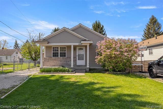 Property Photo: 13230 Delavern Street MI 48173