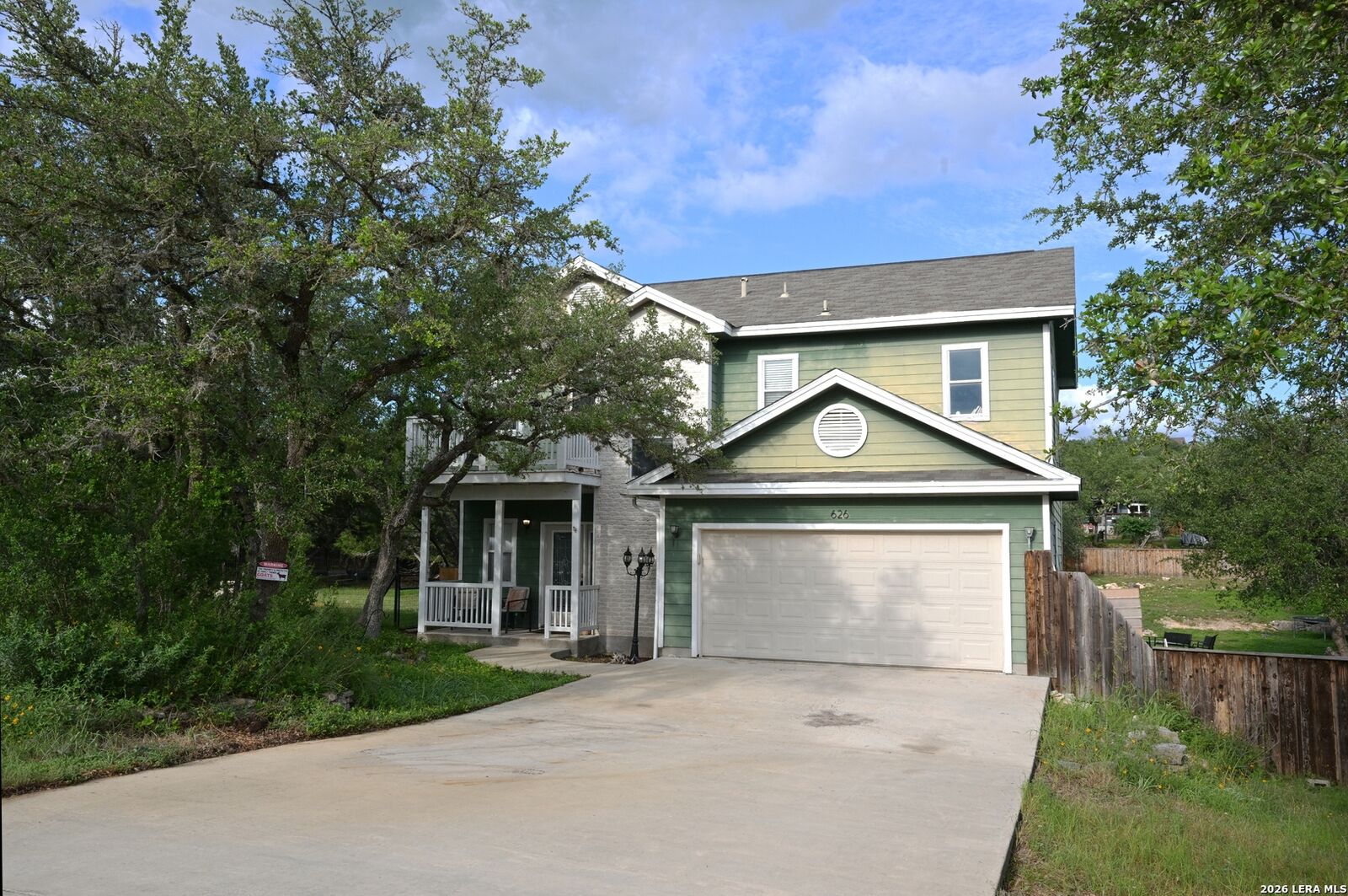 Property Photo:  626 April Dr  TX 78133 