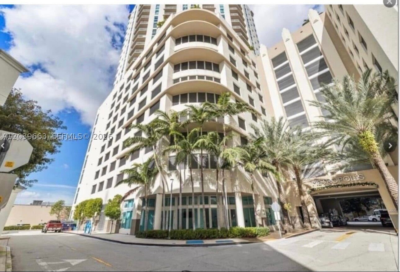 Property Photo:  9066 SW 73rd Ct 607  FL 33156 