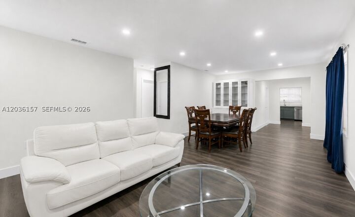Property Photo:  1380 SW 34th Ave  FL 33312 