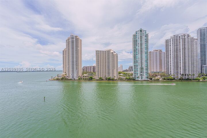 Property Photo:  335 S Biscayne Blvd 1009  FL 33131 