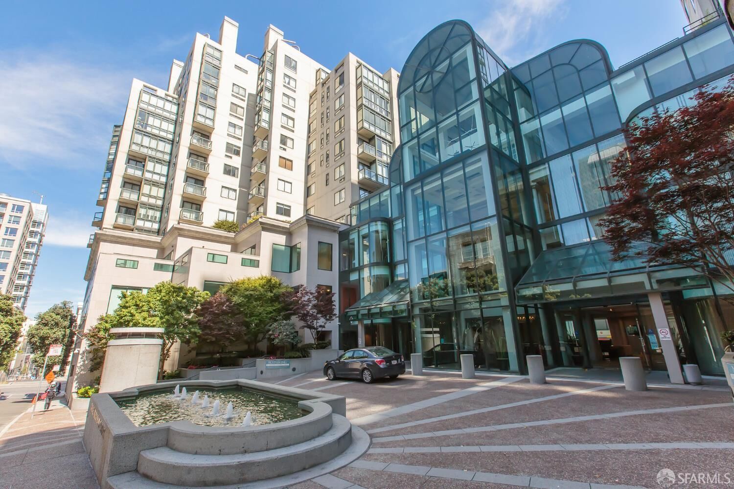 Property Photo:  1 Daniel Burnham Court 820  CA 94109 