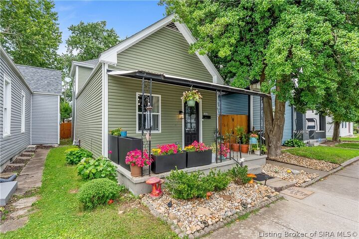 Property Photo:  1315 Culbertson Avenue  IN 47150 