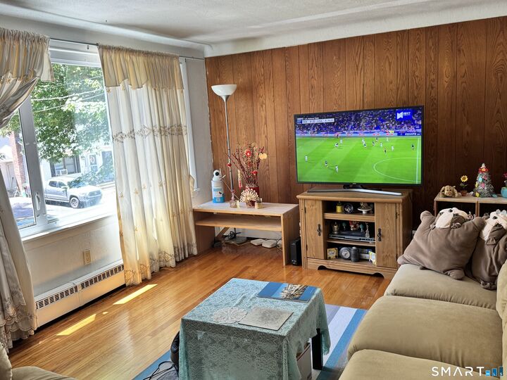 Property Photo:  6 Willey Street  CT 06360 