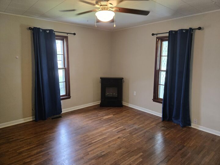 Property Photo:  830 S Park Avenue  MO 65605 