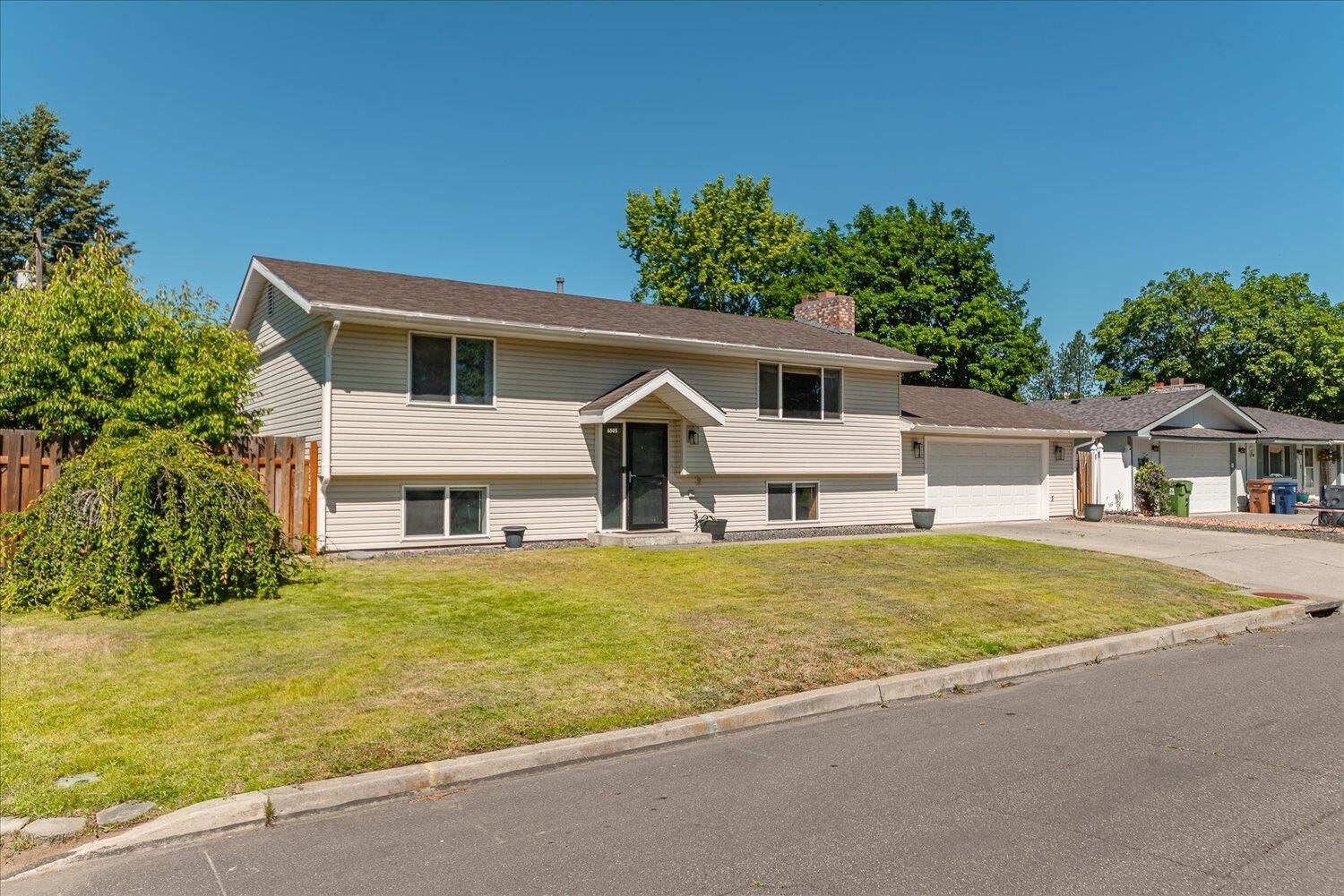 Property Photo:  6505 N Elizabeth St  WA 99208 