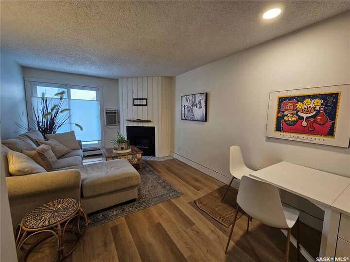 Property Photo: 512 4th Avenue N 207 SK S7K 2M7