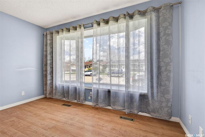 Property Photo: 29 Edelweiss Crescent SK S6J 1E4