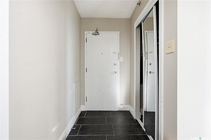 Property Photo: 320 5th Avenue N 1207 SK S7K 2P5