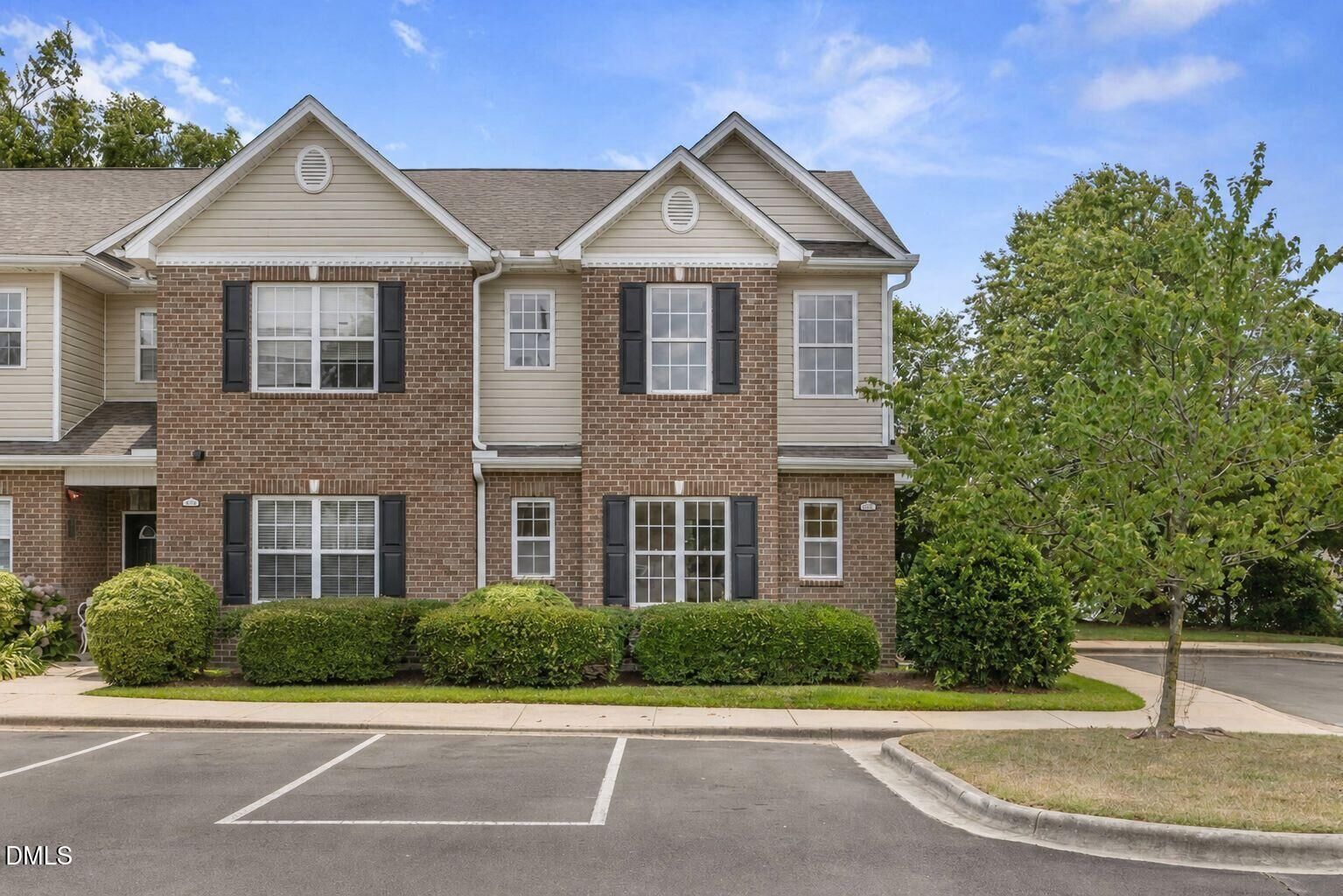 Property Photo:  352 E Willhaven Drive  NC 27526 