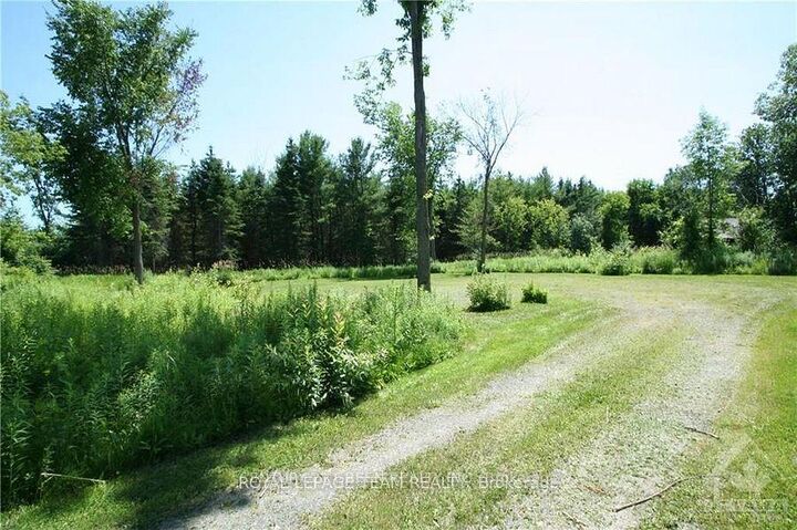 Photo de la propriété:  3500 County 8 Road  ON K0C 1H0 