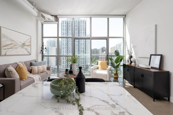 Property Photo:  2 Fieldway Road 1016  ON M8Z 0B9 