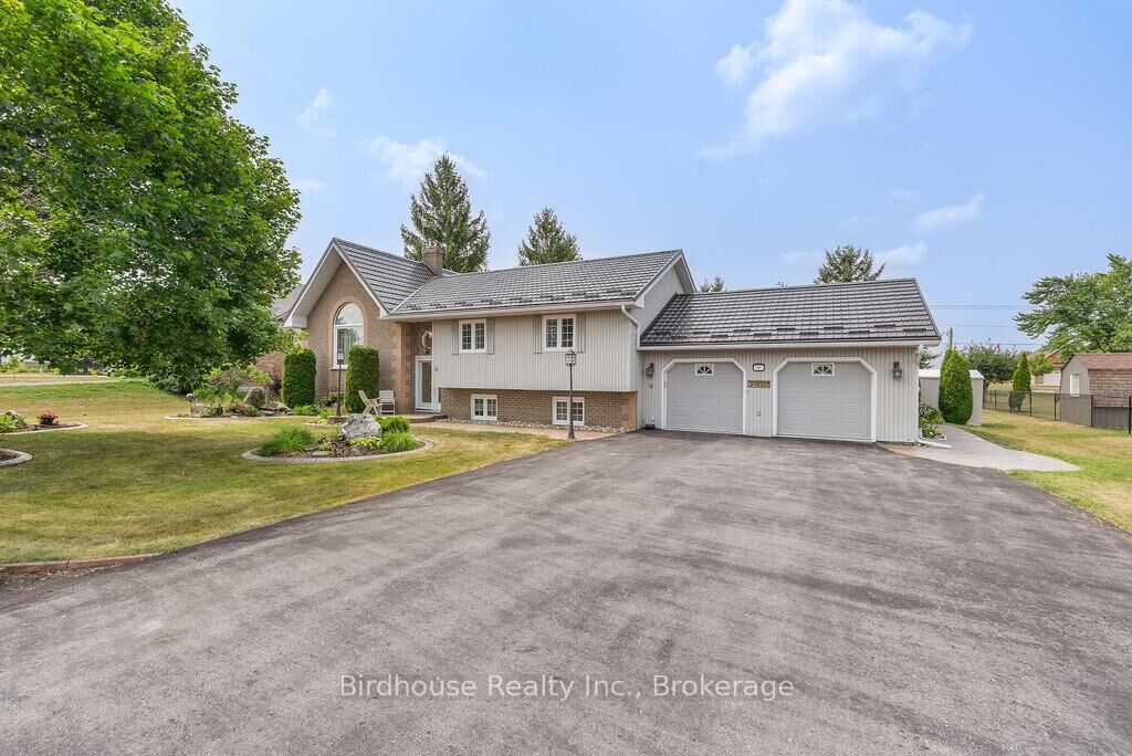 Property Photo: 20 Doble Drive ON K0M 2M0