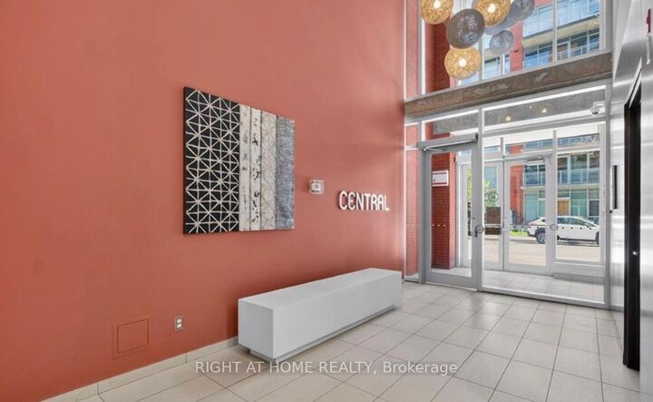 Property Photo: 349 McLeod Street 723 ON K2P 0S1
